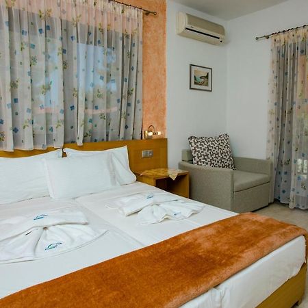 Maik Apartments Метаморфоси Екстериор снимка