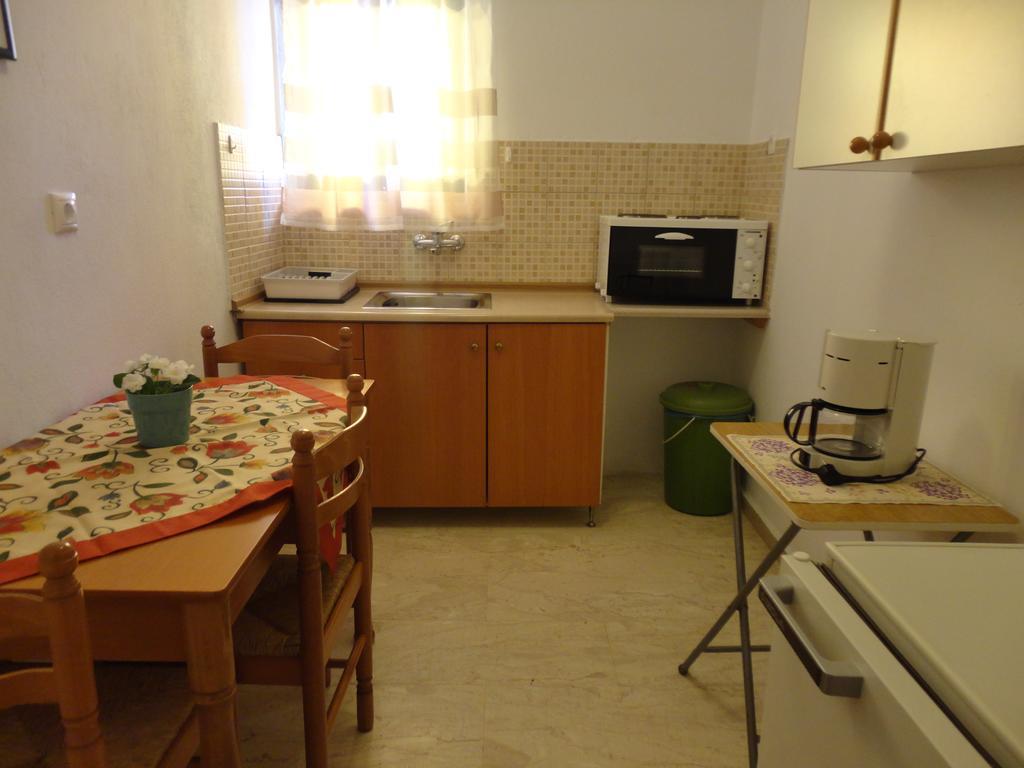Maik Apartments Метаморфоси Екстериор снимка