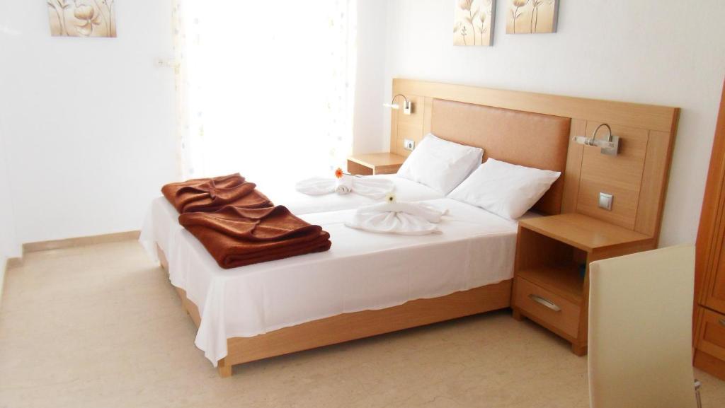 Maik Apartments Метаморфоси Екстериор снимка