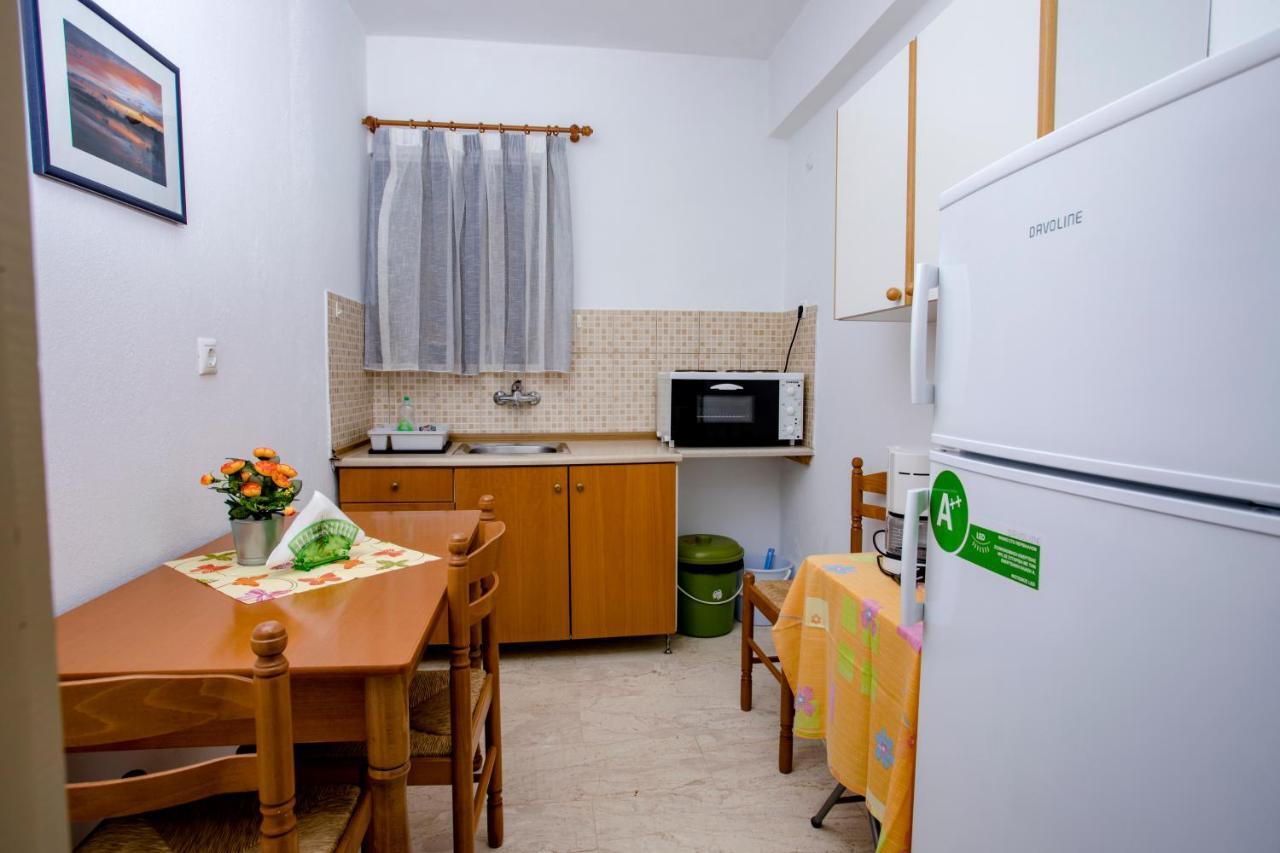 Maik Apartments Метаморфоси Екстериор снимка