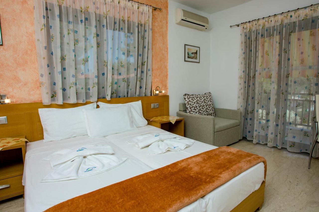 Maik Apartments Метаморфоси Екстериор снимка
