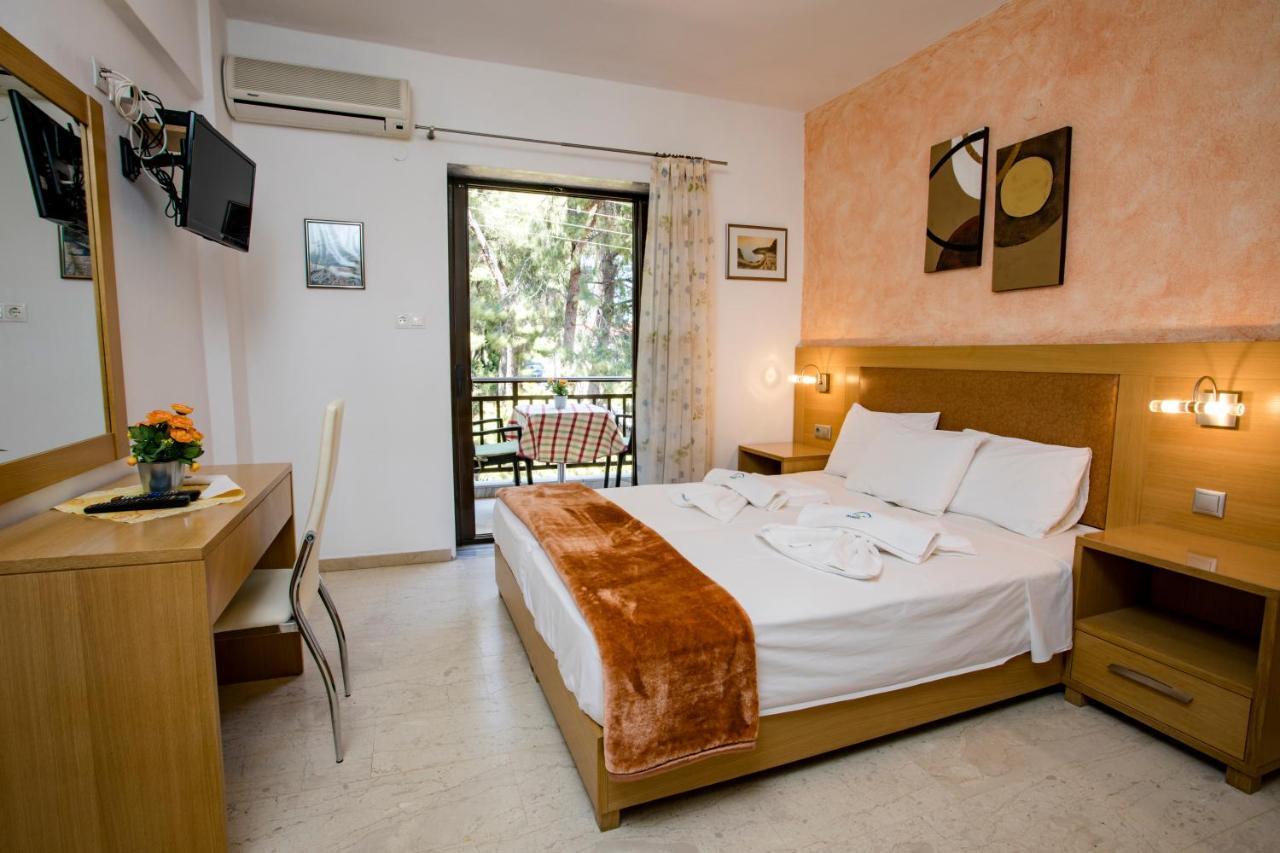 Maik Apartments Метаморфоси Екстериор снимка
