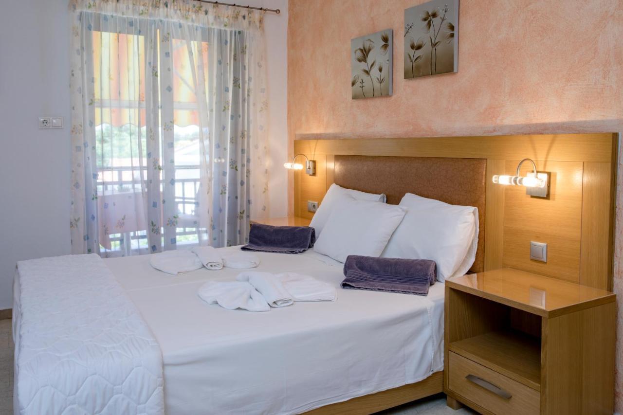 Maik Apartments Метаморфоси Екстериор снимка