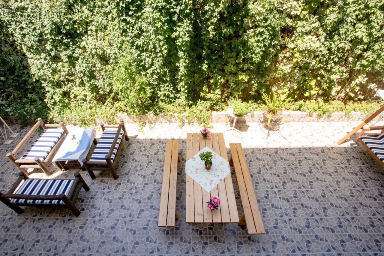 Maik Apartments Метаморфоси Екстериор снимка