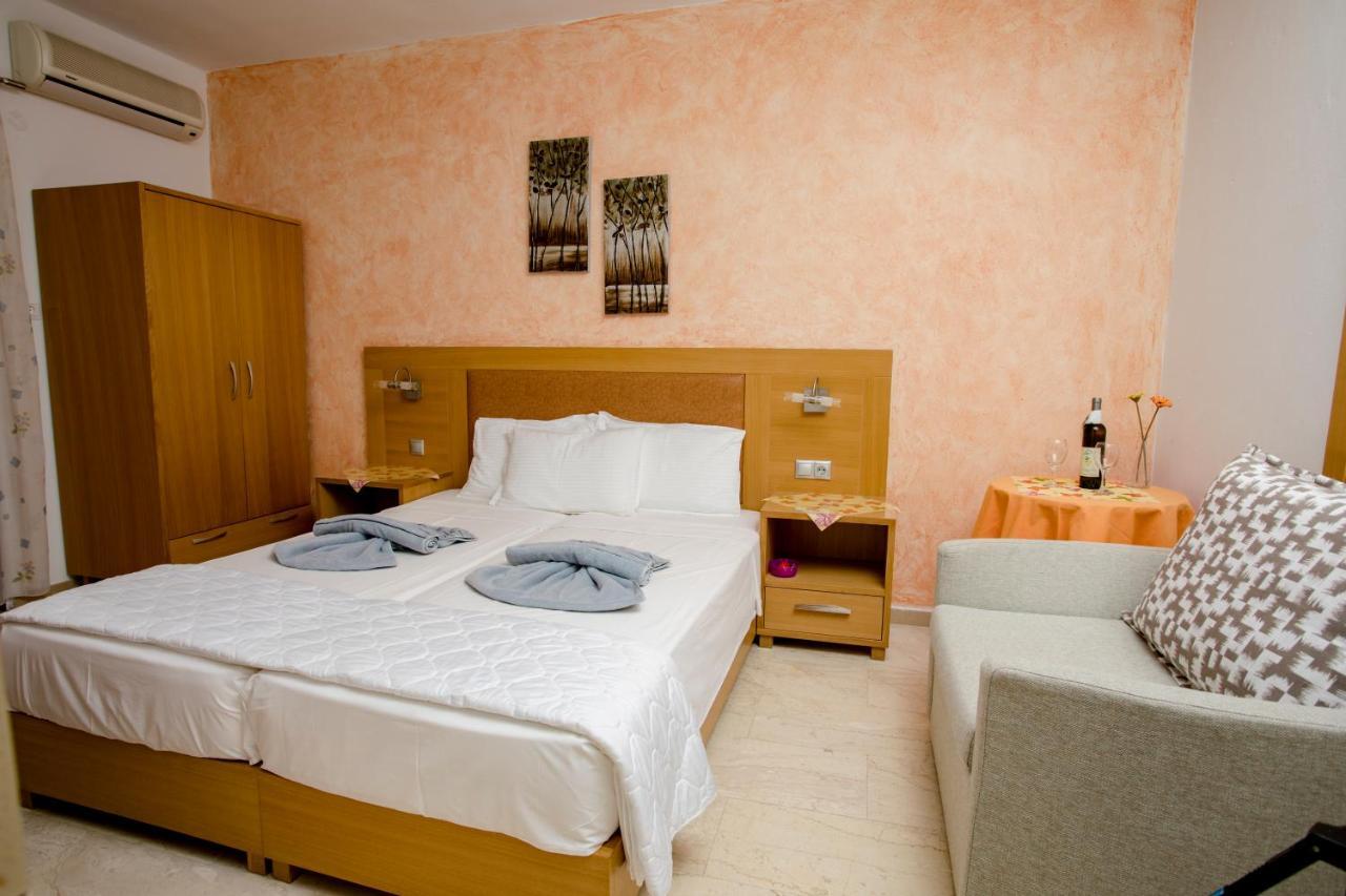 Maik Apartments Метаморфоси Екстериор снимка